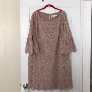 Women’s Plus Size Lace Dress